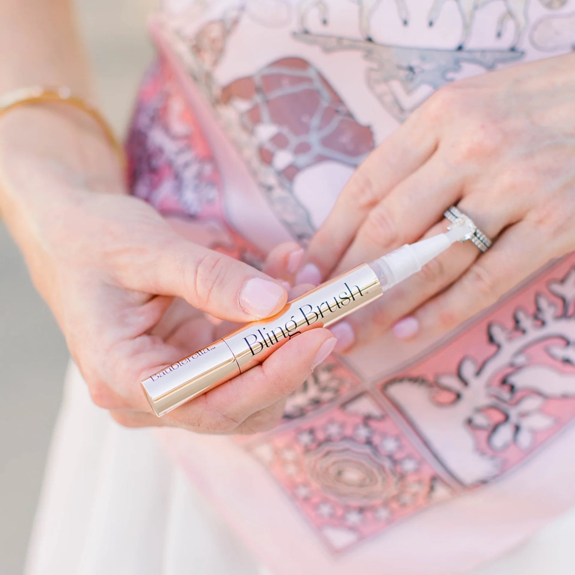 Baublerella Bling Brush Jewelry Cleaner