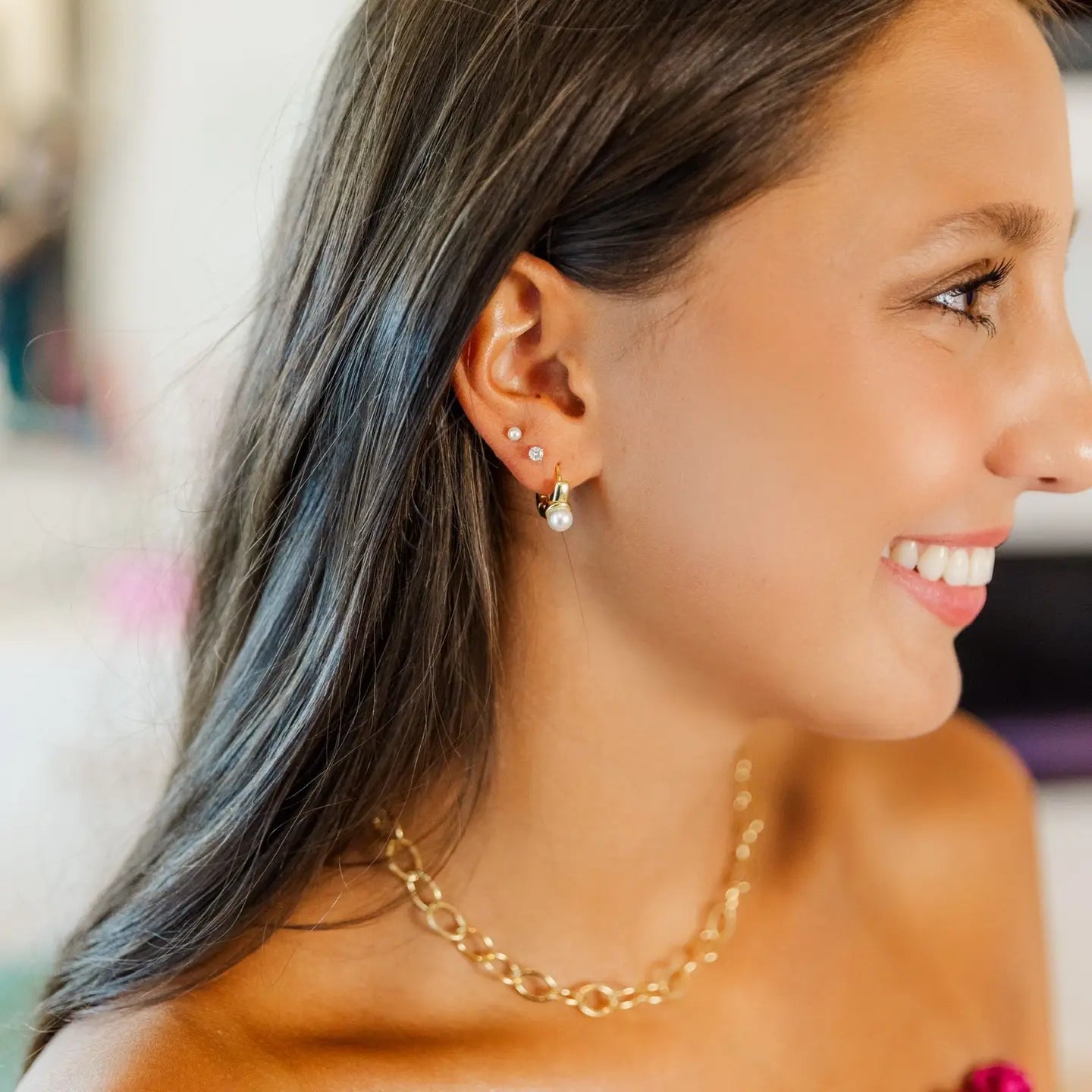 Taylor Shaye Loop Chain Necklace