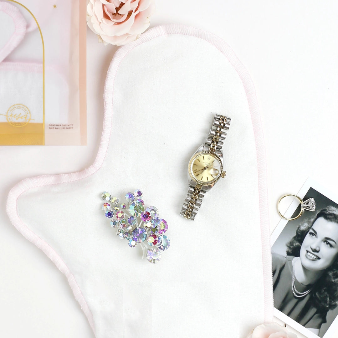 Glitzy Glove Polishing Mitt