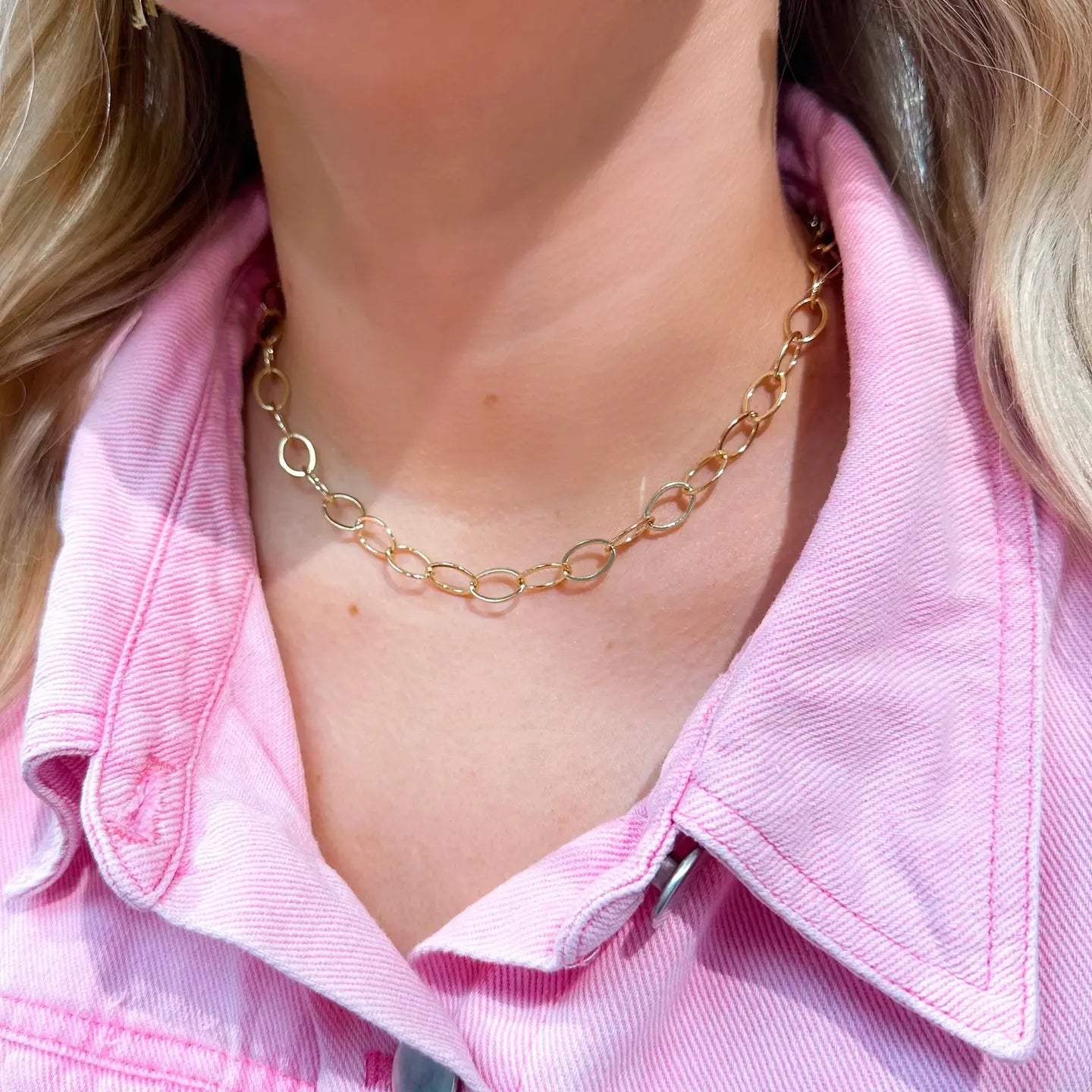 Taylor Shaye Loop Chain Necklace