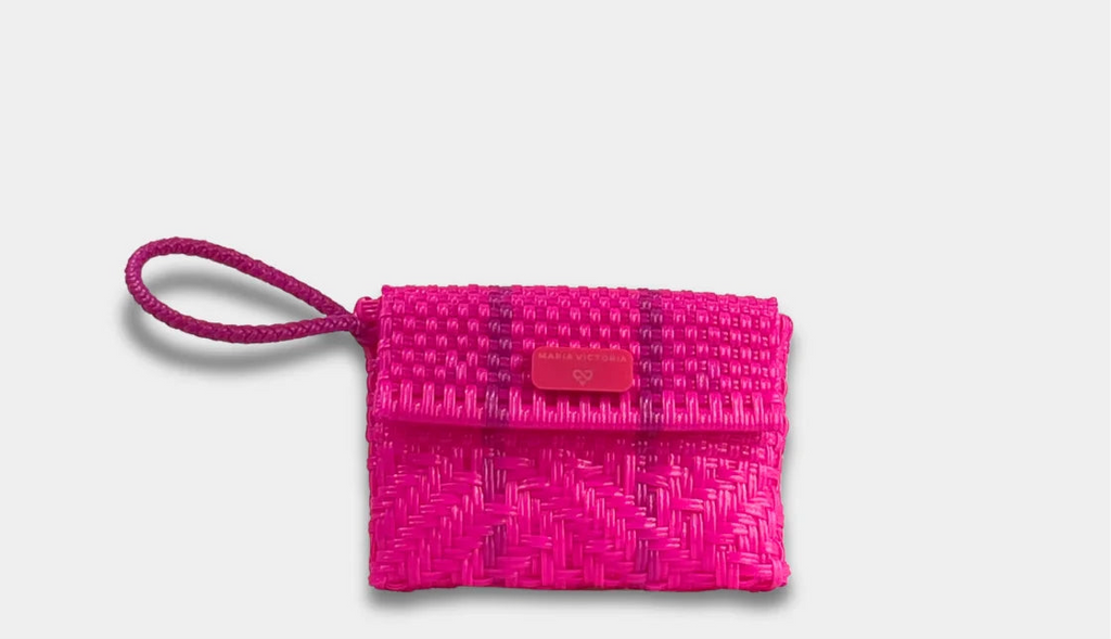 Maria Victoria Glimmer Wristlet - Magenta