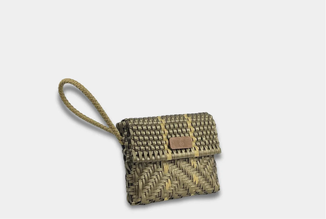 Maria Victoria Glimmer Wristlet - Golden